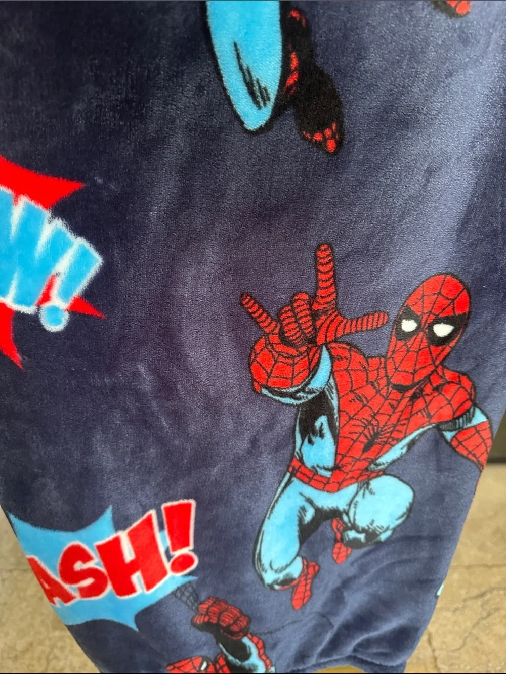 Marvel Spider-Man Plush Throw - Navy, Red & Light Blue